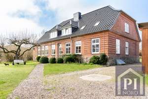 Wohnen mit Geschichte nahe der Ostsee – Exklusiv saniertes Schulhaus mit 350 m² Wohnfläche und Platz – Die vollständige Adresse der Immobilie erhältst du vom Anbieter., 24257 Köhn – Vorschaubild 38