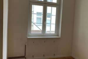 Modernisierte 1-Zimmer-Wohnung mit Einbauküche in Berlin-Friedenau – Erstbezug ab September – Handjerystr 81, 12159 Friedenau, Berlin – Vorschaubild 4