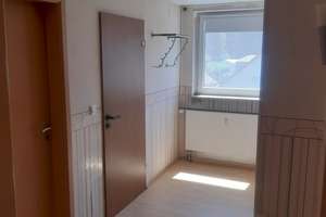 Möblierte 2-Zimmer-Wohnung zu vermieten mit Einbauküche, Garage – Ellholzweg 4, 90518 Altdorf bei Nürnberg – Vorschaubild 13