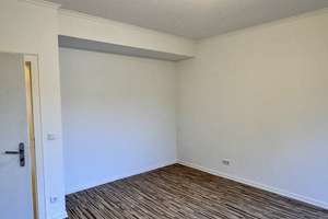 "Charmanter Altbau: 3-Zimmer-Wohnung in Grafenberg" - Balkon zum Garten – Simrockstr. 44, 40235 Grafenberg, Düsseldorf – Vorschaubild 12