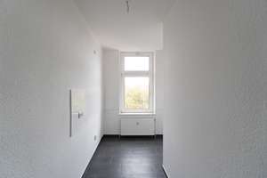 +++Frisch saniert+++helles DG mit familienfreundlichem Zuschnitt und Balkon+++ – 39112 Leipziger Straße, Magdeburg – Vorschaubild 4