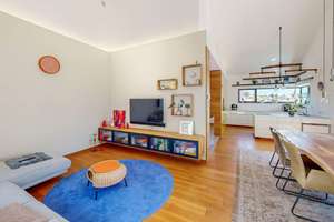 Hochwertiges Architektenhaus - Handwerkskunst und moderne Technik in sonniger Lage – Die vollständige Adresse der Immobilie erhältst du vom Anbieter., 97261 Güntersleben – Vorschaubild 8