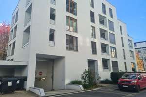 SHK Premium !!  "Eleganter 2-Zimmer Wohntraum", FFM-Sachsenhausen, Frei ab 01.10.26 !
