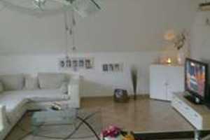 Helle DG-Wohnung mit Balkon zum 01.10.2025 bezugsfertig