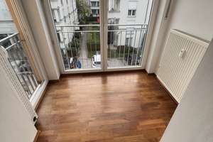 Schöne 2 Zimmer Wohnung mit Einbauküche und Balkon im Westen – 93049 Westenviertel, Regensburg – Vorschaubild 2