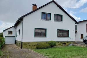 Geräumiges 8-Raum-Familienhaus! Individuell gestalten, dann wohlfühlen und austoben! – Die vollständige Adresse der Immobilie erhältst du vom Anbieter., 56567 Neuwied – Vorschaubild 1