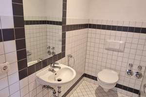 Dachgeschoss-3-Zimmer mit 2 Bädern und Einbauküche in Magdeburg – Breiter Weg 228, 39104 Altstadt, Magdeburg – Vorschaubild 8