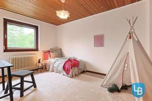 Mehr Platz geht nicht! Reihenendhaus mit Einliegerwohnung und Doppelgarage in Kiel-Mettenhof! – Die vollständige Adresse der Immobilie erhältst du vom Anbieter., 24109 Mettenhof, Kiel – Vorschaubild 15