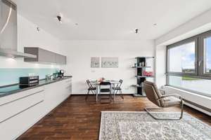Kranhaus-Wohnung mit Rheinblick im 13. OG – Architektur-Ikone im Rheinauhafen! – Die vollständige Adresse der Immobilie erhältst du vom Anbieter., 50678 Altstadt/Süd, Köln – Vorschaubild 10