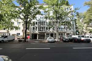 AUFZUG, BALKON & GEMEINSCHAFTLICHE DACHTERRASSE - ZENTRAL GELEGEN - ZUM NEU GESTALTEN – Die vollständige Adresse der Immobilie erhältst du vom Anbieter., 10715 Wilmersdorf, Berlin – Vorschaubild 19