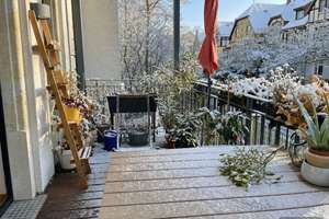 Schöne 2-Zimmer-Wohnung mit 2 Balkonen und Stellplatz im beliebten Loschwitz!