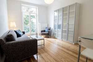 2-Zimmer-Altbauwohnung MODERNISIERT und MÖBLIERT mit Balkon in Winterhude Mühlenkamp / Kuhnsweg – Kuhnsweg 6, 22303 Hamburg – Vorschaubild 2