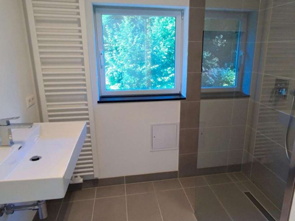 Bad mit Dusche