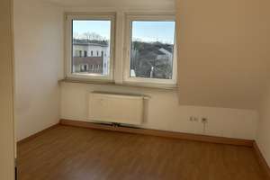 Charmante DG-Wohnung mit viel Licht in Essen-Frohnhausen sucht ab Mai neuen Mieter*in – Rankestr. 2, 45144 Frohnhausen, Essen – Vorschaubild 6