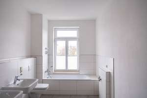 Großzügige 4-Zimmer-Wohnung mit 2 Balkonen | hochwertig saniert | zentrale Lage - Krämpfervorstadt – Stauffenbergallee 64, 99085 Krämpfervorstadt, Erfurt – Vorschaubild 8