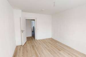 Platz und Helligkeit: Große 3-Zimmer-Wohnung mit Wannenbad – Nordstr. 14a, 6886 Lutherstadt Wittenberg – Vorschaubild 5