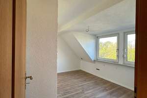 Charmante 4,5-Zimmer Maisonette-Wohnung im Zweifamilienhaus in Duisburg-Wanheim-Angerhausen – Römerstraße 0, 47249 Wanheim-Angerhausen, Duisburg – Vorschaubild 21