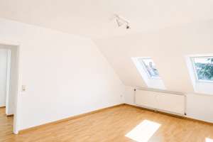 Charmante 2-Zimmer-Wohnung mit Dachterrasse in bester Lage – Einumer Straße 95, 31135 Oststadt / Stadtfeld, Hildesheim – Vorschaubild 4