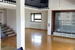 Penthouse-Ausblick & Haus-im-Haus-Gefühl: Ihr neues Familiendomizil in Stuttgart-Botnang! – Die vollständige Adresse der Immobilie erhältst du vom Anbieter., 70195 Botnang-Süd, Stuttgart – Vorschaubild 5