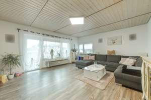 3,5-Zimmer-Wohnung mit Penthouse-Feeling, zwei Balkonen, Aufzug und TG-Stellplatz – Die vollständige Adresse der Immobilie erhältst du vom Anbieter., 74078 Biberach, Heilbronn – Vorschaubild 4