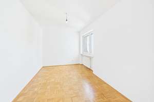 4-Zimmer-Eigentumswohnung mit Balkon und Aufzug zum Kauf in Wiesbaden – Die vollständige Adresse der Immobilie erhältst du vom Anbieter., 65191 Bierstadt, Wiesbaden – Vorschaubild 11