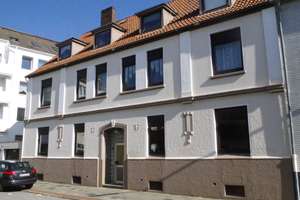 Besichtigung Fr.-So. Top-geschnittene 3 Zimmer-Wohnung mit EBK, WG-geeignet für nette Menschen – Wielandstrasse 1, 27570 Geestemünde, Bremerhaven – Vorschaubild 1