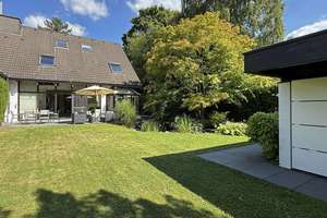 Exklusives Architektenhaus mit Außenpool im Villenviertel Alt-Meererbusch – Die vollständige Adresse der Immobilie erhältst du vom Anbieter., 40667 Meerbusch – Vorschaubild 2