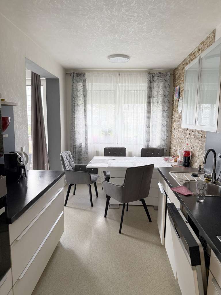Landau: 3ZKB Wohnung im erhöhten Erdgeschoss mit 2 Kellerräumen