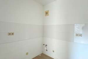 Gepflegte 2-ZKB-Wohnung mit Balkon & Außenstellplatz – Graf-Stauffenberg-Straße 43, 66121 Eschberg, Saarbrücken – Vorschaubild 10