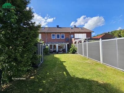 gepflegtes saniertes Reihenhaus, 4 Zimmer, mit Garten und Garage