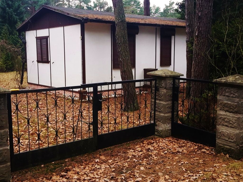Wochenendgrundstück mit Bungalow bei Berlin zu verkaufen Wochenendgrundstück mit Bungalow bei Berlin zu verkaufen