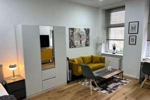 Hochwertig sanierte 1 Zimmer Altbauwohnung mit Loftcharakter Nähe U Bahn Station Frankfurter Tor