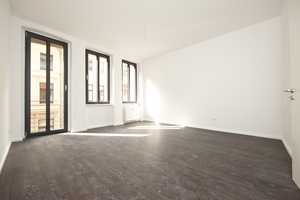 Schöne Wohnung in zentraler Lage – Friesenstrasse 62, 50670 Köln – Vorschaubild 1