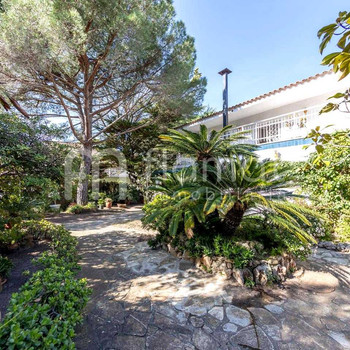 Haus zum Verkauf in Lloret de Mar