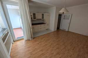 Lebendiges Viertel in Köln: 2,5-Zimmer-Wohnung mit Balkon – Alfterstraße 8, 50969 Zollstock, Köln – Vorschaubild 4