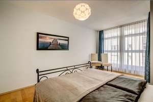 Möbliert: Zentrale Lage: moderne 2-Zimmer Wohnung  – Die vollständige Adresse der Immobilie erhältst du vom Anbieter., 80798 Josephsplatz, München – Vorschaubild 4