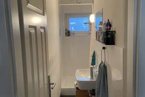 Stilvolle 3-Zimmer-Altbau-Wohnung mit eigenem Garten in Bahrenfeld, Hamburg – Bahrenfelder Chaussee 9, 22761 Bahrenfeld, Hamburg – Vorschaubild 14