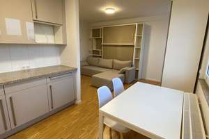 Möblierte Wohnung - Balkon zum Innenhof