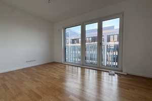 Geräumige 2-Zimmerwohnung mit Einbauküche und Loggia – Hedwig-Porschütz-Str. 30, 10557 Berlin – Vorschaubild 4
