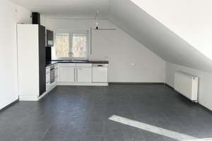 Neuwertige 3-Zi-Dachgeschosswohnung mit Balkon und Einbauküche in Ingolstadt – Schergweg 24, 85051 Süd, Ingolstadt – Vorschaubild 13