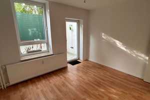 Moderne 2- Zimmer Altbauwohnung mit Balkon *nur schriftl. Anfragen* – Iltisstrasse 5, 24143 Kiel – Vorschaubild 4