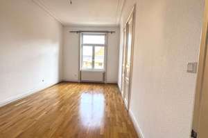 STILLVOLLE 3-ZIMMER-ALTBAUWOHNUNG IN BEGEHRTER LAGE NAHE DER WIESBADENER FUSSGÄNGERZONE! – Die vollständige Adresse der Immobilie erhältst du vom Anbieter., 65185 Mitte, Wiesbaden – Vorschaubild 7
