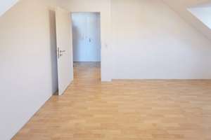 3-Raum-Maisonette | Großzügiges Atelier | 3 Balkone | 2 Eingänge | Tiefgarage | Ruhige Lage – Die vollständige Adresse der Immobilie erhältst du vom Anbieter., 4288 Liebertwolkwitz, Leipzig – Vorschaubild 3