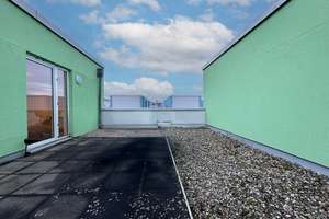 Lichtdurchflutete Maisonettewohnung mit großer Dachterrasse Am Krenzelsberg – vermietet – Die vollständige Adresse der Immobilie erhältst du vom Anbieter., 66115 Burbach, Saarbrücken – Vorschaubild 1