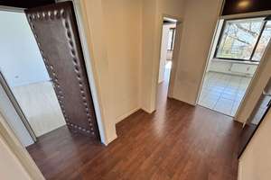 Den Rhein um die Ecke ! - 3 Zimmer mit Balkon – Die vollständige Adresse der Immobilie erhältst du vom Anbieter., 53117 Bonn-Castell, Bonn – Vorschaubild 9