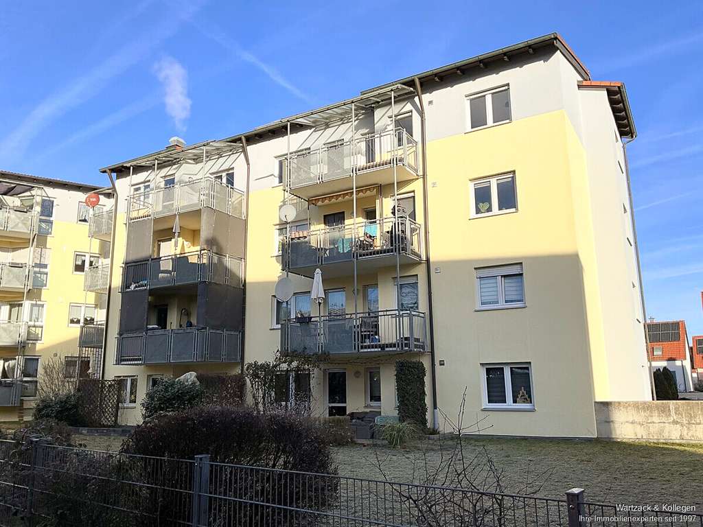 Immobilie in Roth - Gut gemacht! 
große 4-Zimmer-Wohnung 
mit Balkon in Roth - Bild 0