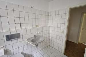 Geräumige 2-Raumwohnung mit Balkon und Tiefgaragenstellplatz – 39108 Stadtfeld Ost, Magdeburg – Vorschaubild 14