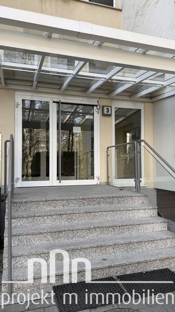 Immobilie in Oberschleißheim - vermietete 4 Zimmer Eigentumswohnung (6.OG) mit Balkon - zur Kapitalanlage - ohne Käuferprovision - Bild 2