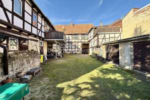 ***IDEEN WARTEN AUF UMSETZUNG, DREISEITENHOF MITTEN IN QUEDLINBURG*** – Gröpern 24, 6484 Quedlinburg – Vorschaubild 1