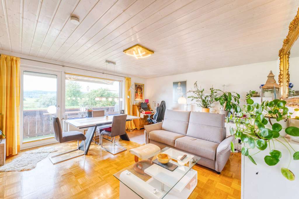 Immobilie in Bruckmühl - Exklusives Wohngefühl in Bruckmühl – Großzügige Wohnung mit Naturanschluss - Bild 1